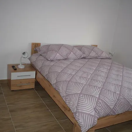 Nediljko & Mila * Ζαντάρ