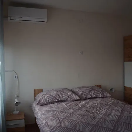 Διαμέρισμα Nediljko & Mila