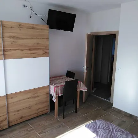 Nediljko & Mila Διαμέρισμα Ζαντάρ