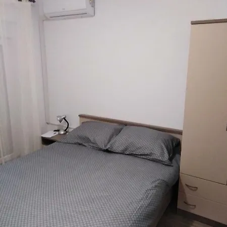 公寓 Nediljko & Mila *