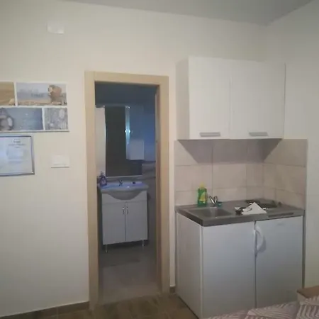 Nediljko & Mila 公寓 扎达尔